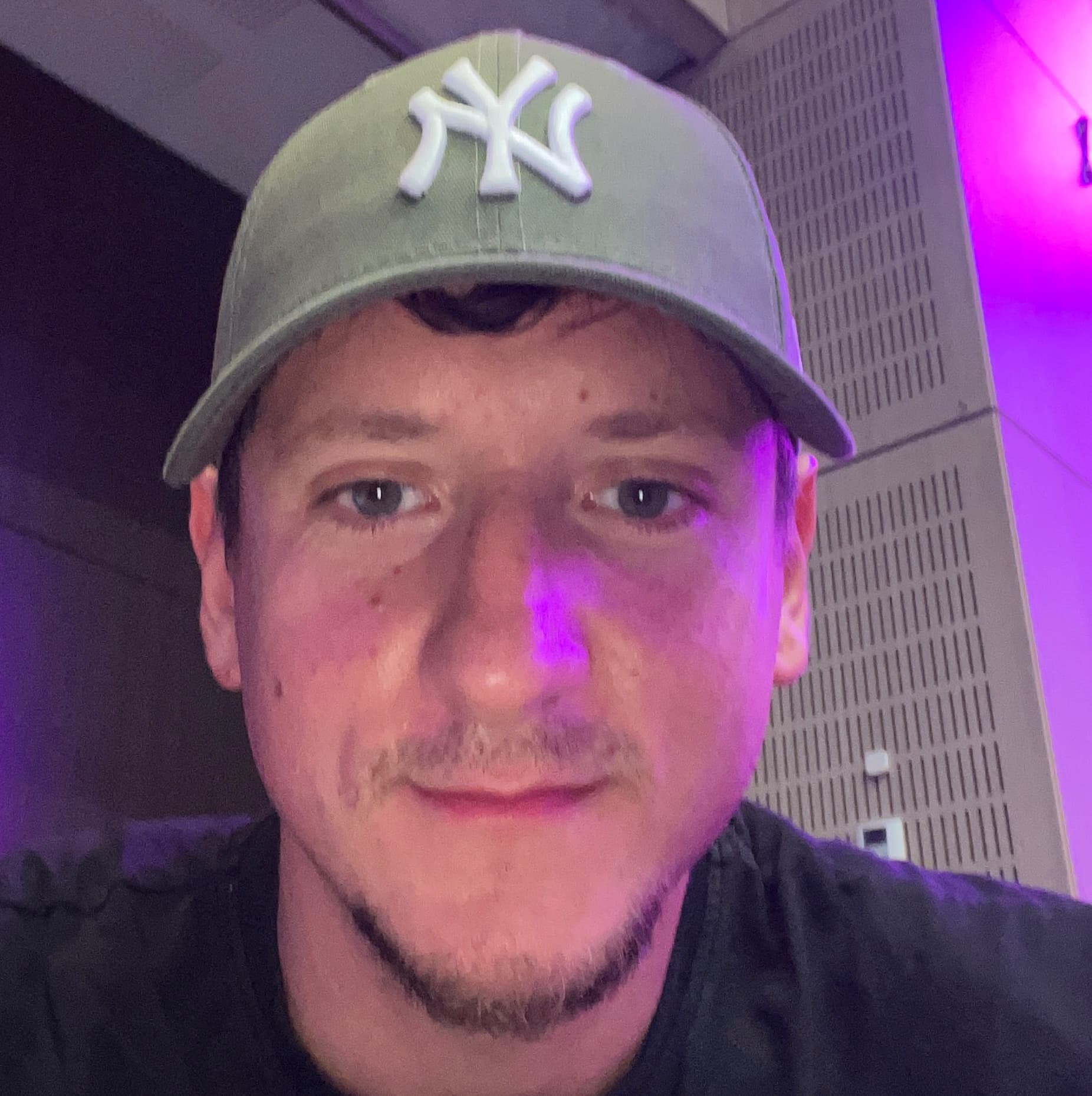 Adam Klar