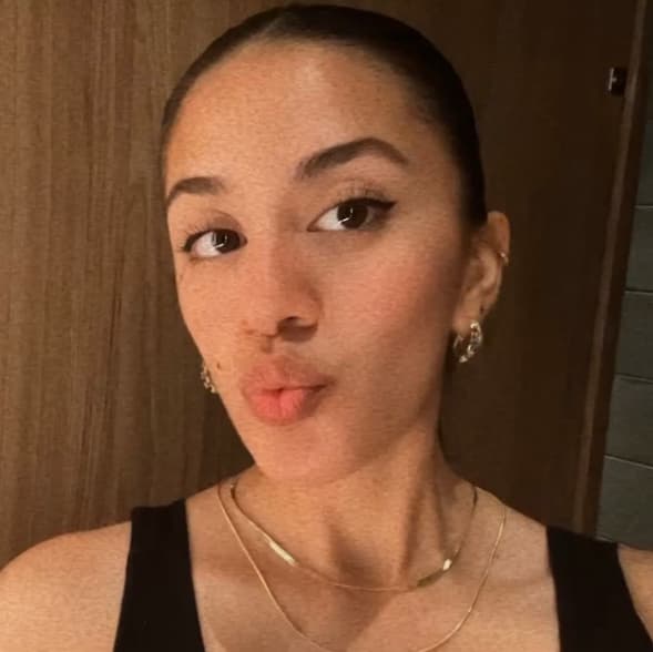 Enya Morales
